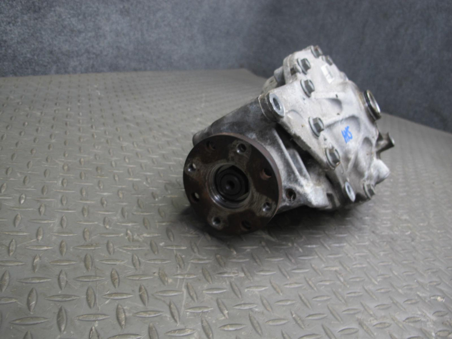2008-2010 BMW X6 E71 E72 Front Axle Differential Carrier Gear Ratio 3.64