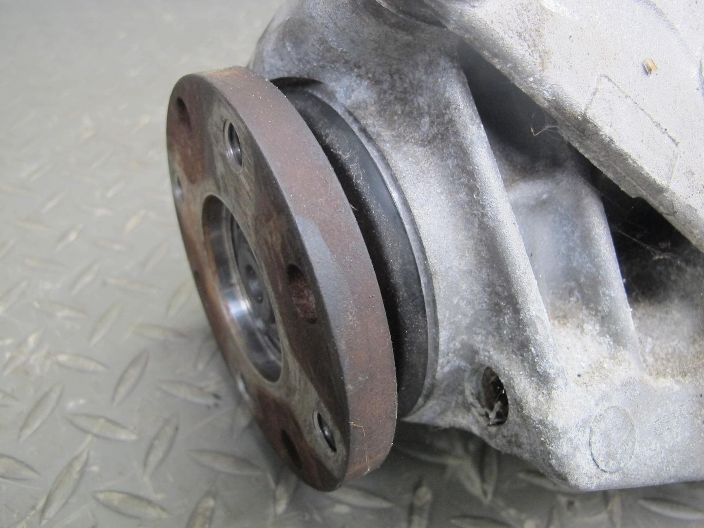 2008-2010 BMW X6 E71 E72 Front Axle Differential Carrier Gear Ratio 3.64