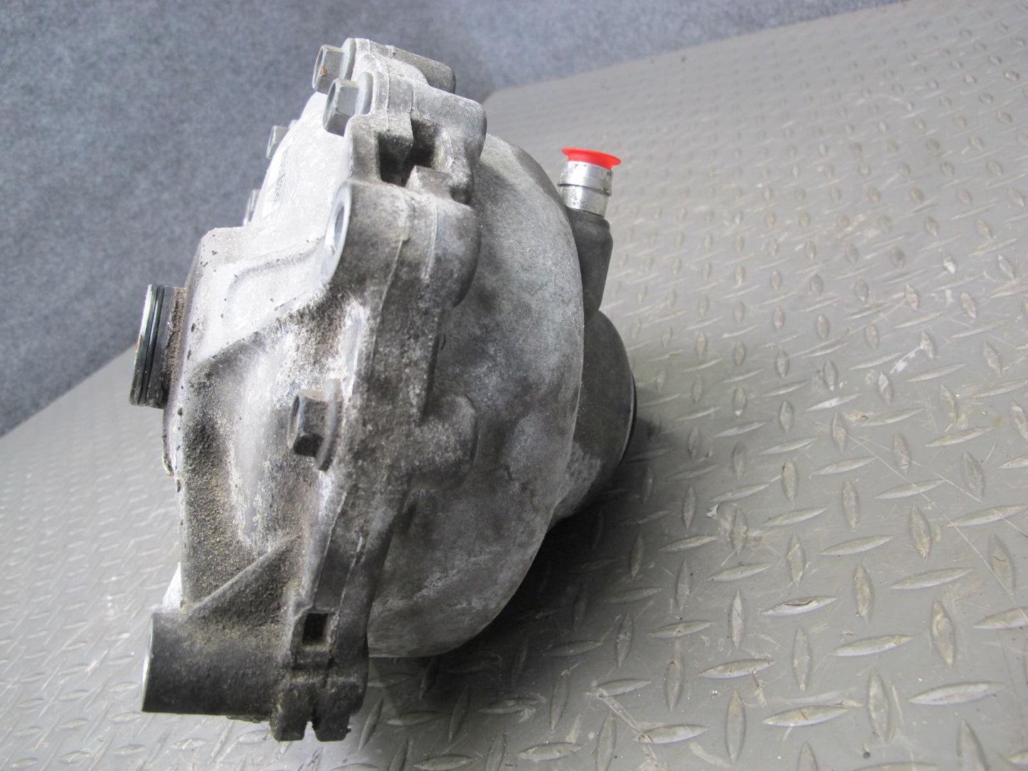2008-2010 BMW X6 E71 E72 Front Axle Differential Carrier Gear Ratio 3.64