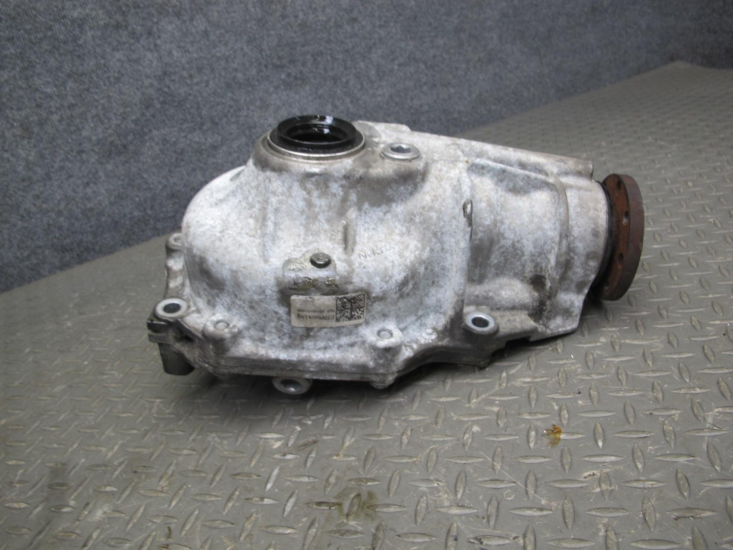 2008-2010 BMW X6 E71 E72 Front Axle Differential Carrier Gear Ratio 3.64