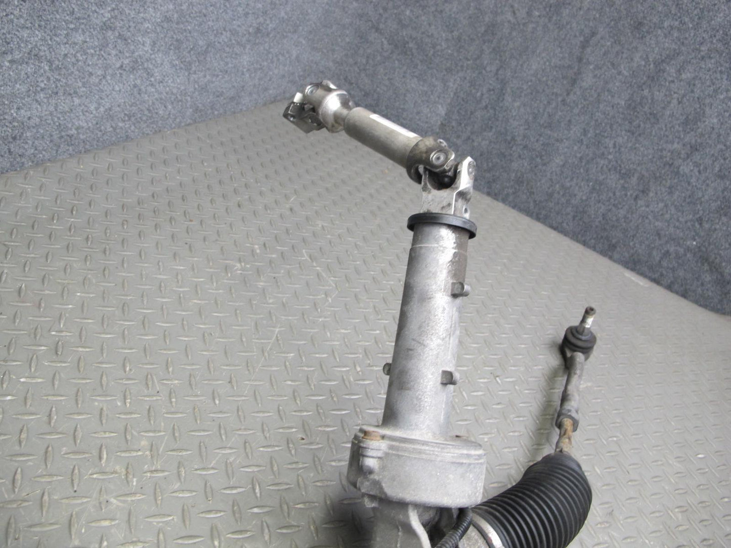 2010-2011 BMW X6 E72 Hybrid Electric Steering Rack & Pinion Gear Box Assembly