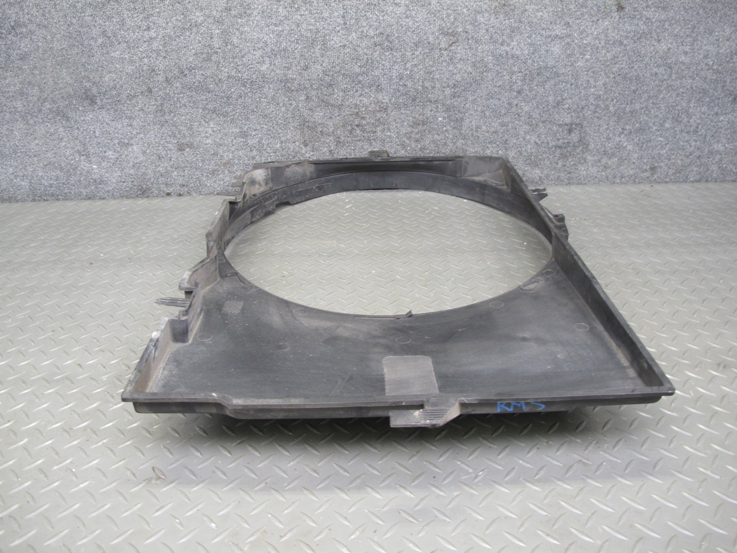 94-99 Mercedes W140 S500 Engine Cooling Radiator Fan Shroud 1405000255 OEM
