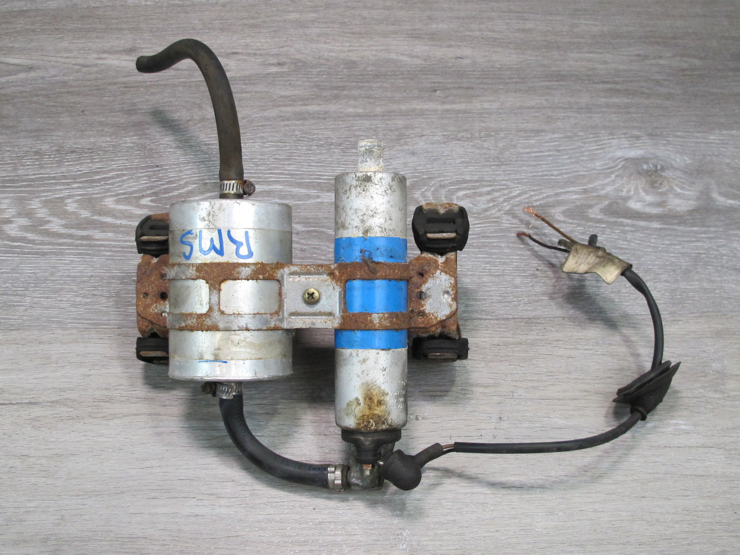 96-99 Mercedes W140 S500 Fuel Pump Filter Assembly OEM