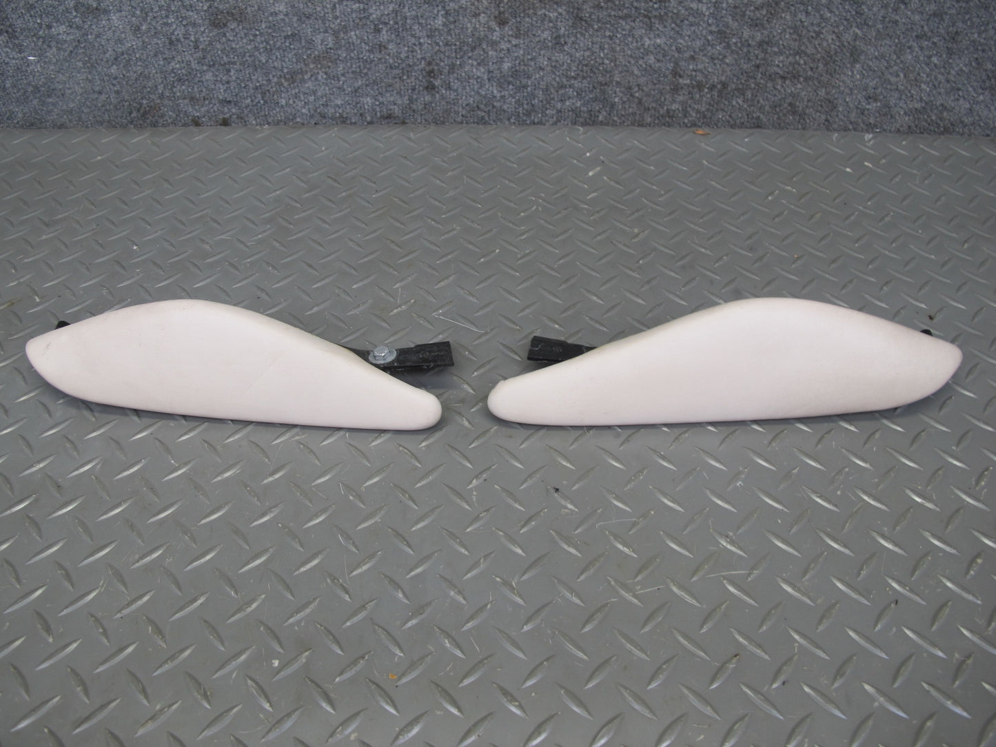 08-14 BMW X6 E71 E72 Front Right & Left Center Console Knee Pad Leather Trim Set