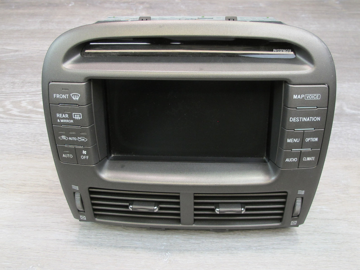 01-03 Lexus UCF30L LS430 Navigation Information Display Screen Head Unit Damaged