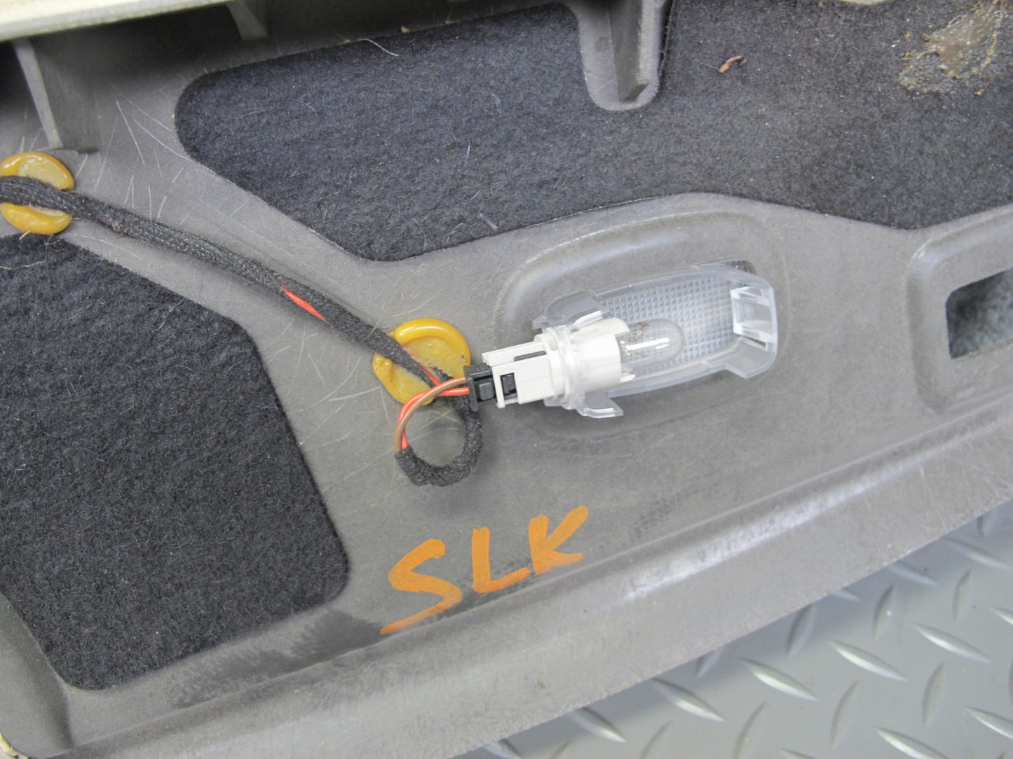 09-12 Mercedes R230 Sl-class Front Headliner A Pillar Trim Cover Set Beige OEM