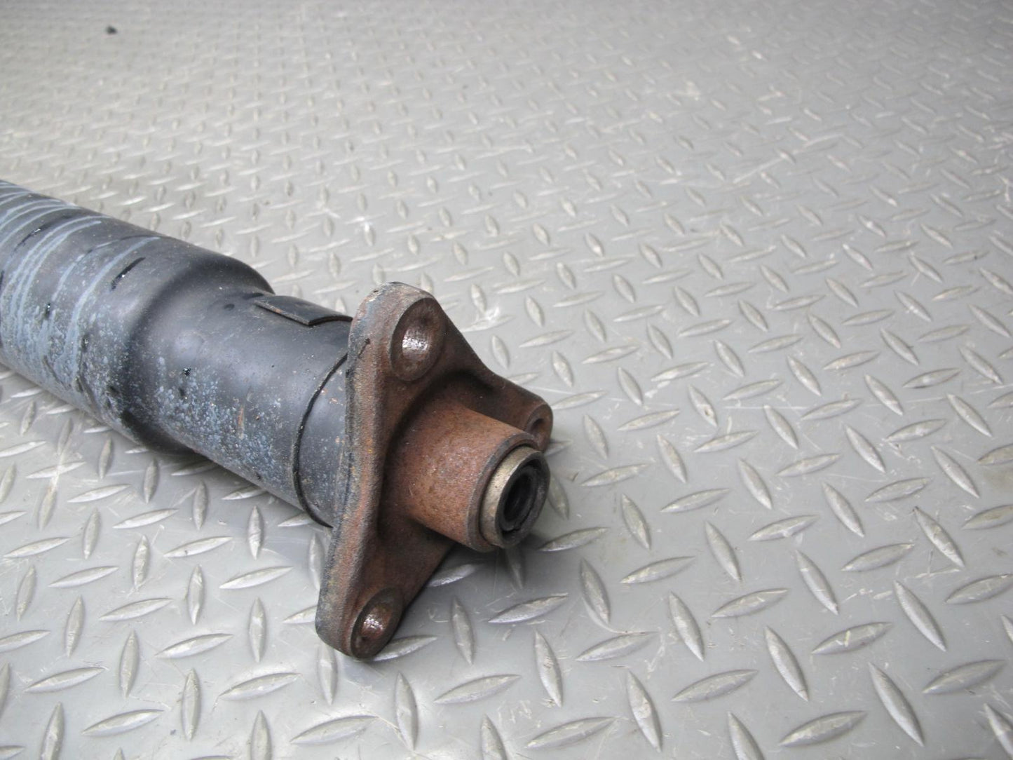 2008-2014 BMW E71 E72 X6 4.4L AWD Rear Drive Shaft Driveshaft