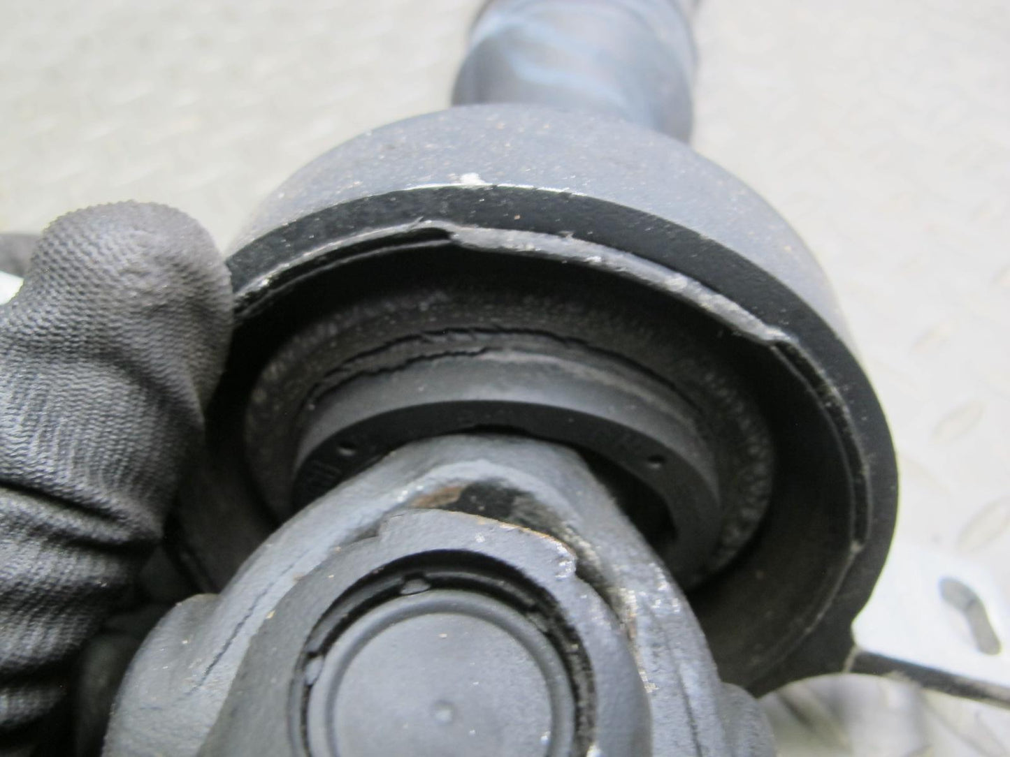 2008-2014 BMW E71 E72 X6 4.4L AWD Rear Drive Shaft Driveshaft