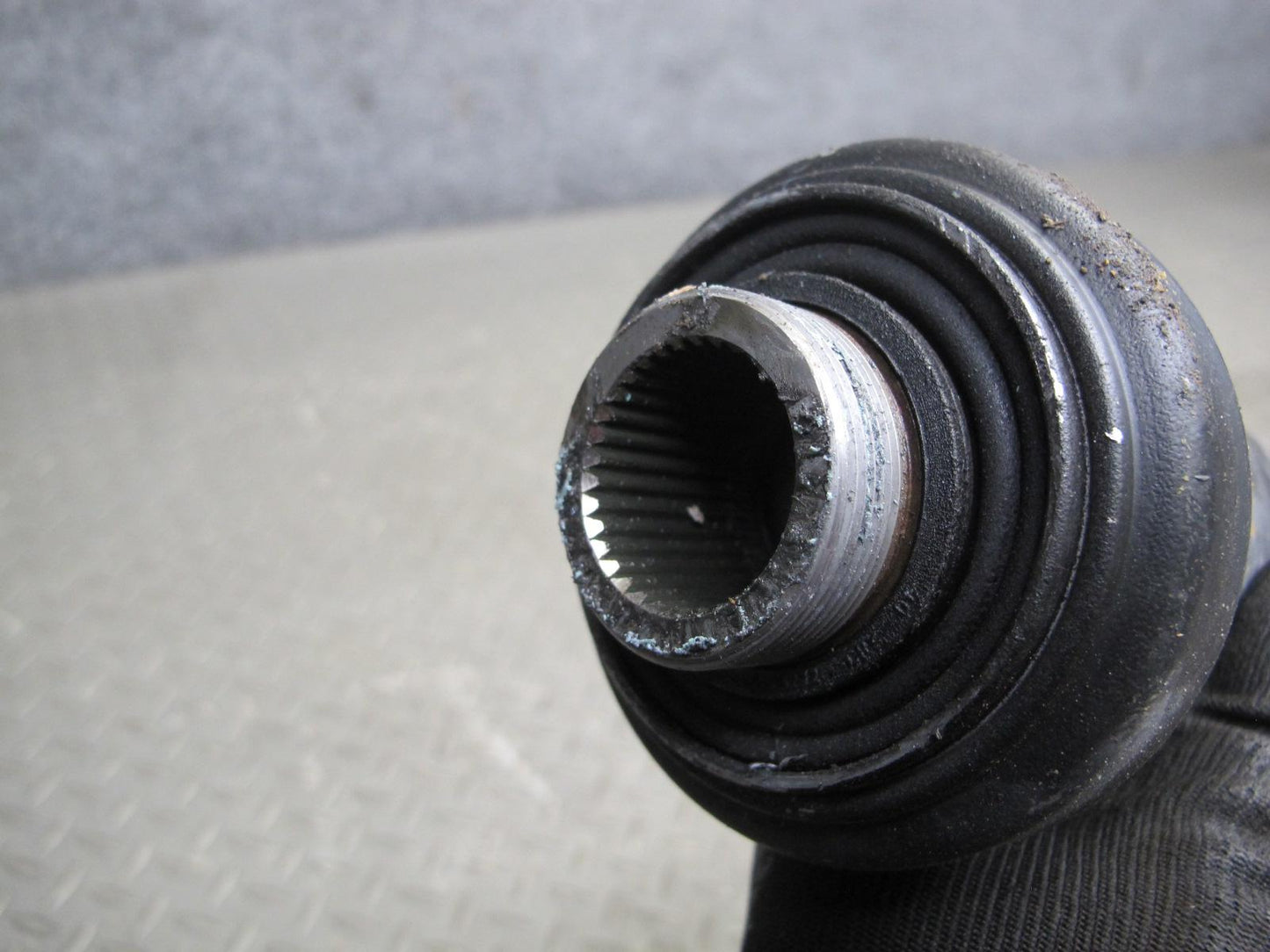 2008-2014 BMW E71 E72 X6 4.4L AWD Rear Drive Shaft Driveshaft