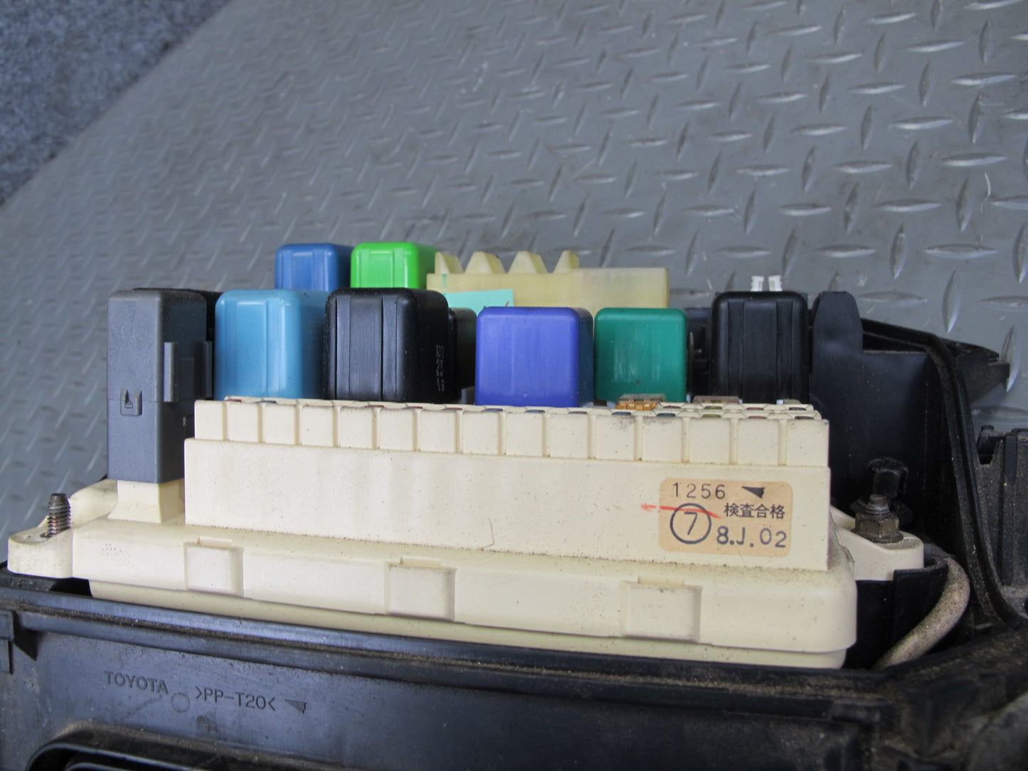 98-00 Lexus UCF20L LS400 Fuse Relay Box Module OEM