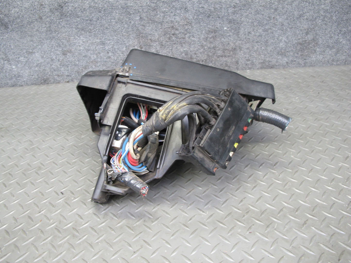 98-00 Lexus UCF20L LS400 Fuse Relay Box Module OEM