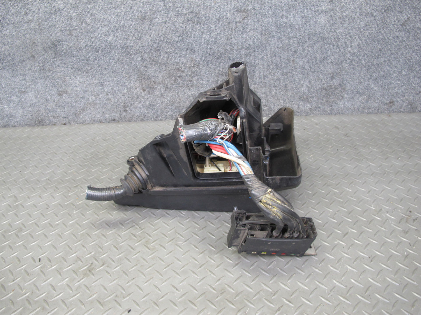 98-00 Lexus UCF20L LS400 Fuse Relay Box Module OEM