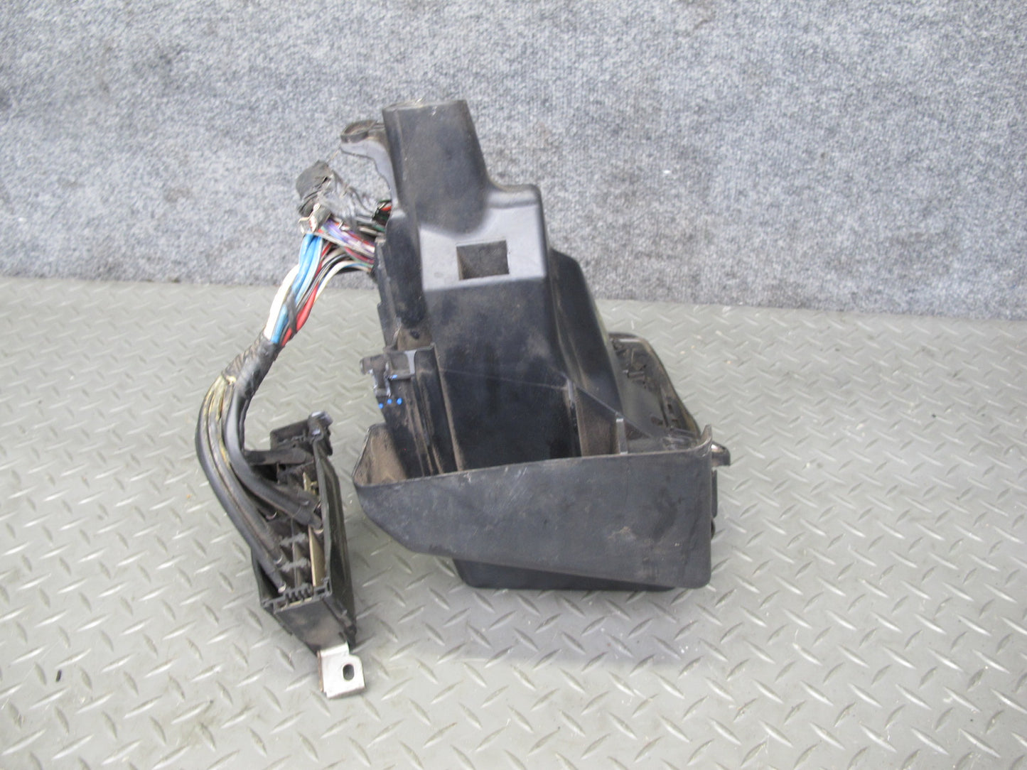 98-00 Lexus UCF20L LS400 Fuse Relay Box Module OEM
