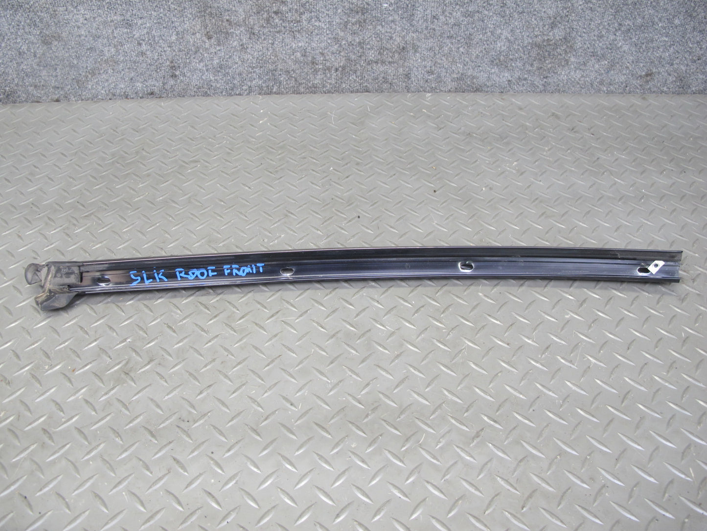 03-12 Mercedes R230 Windshield Weatherstrip Rubber Seal Gasket Set OEM