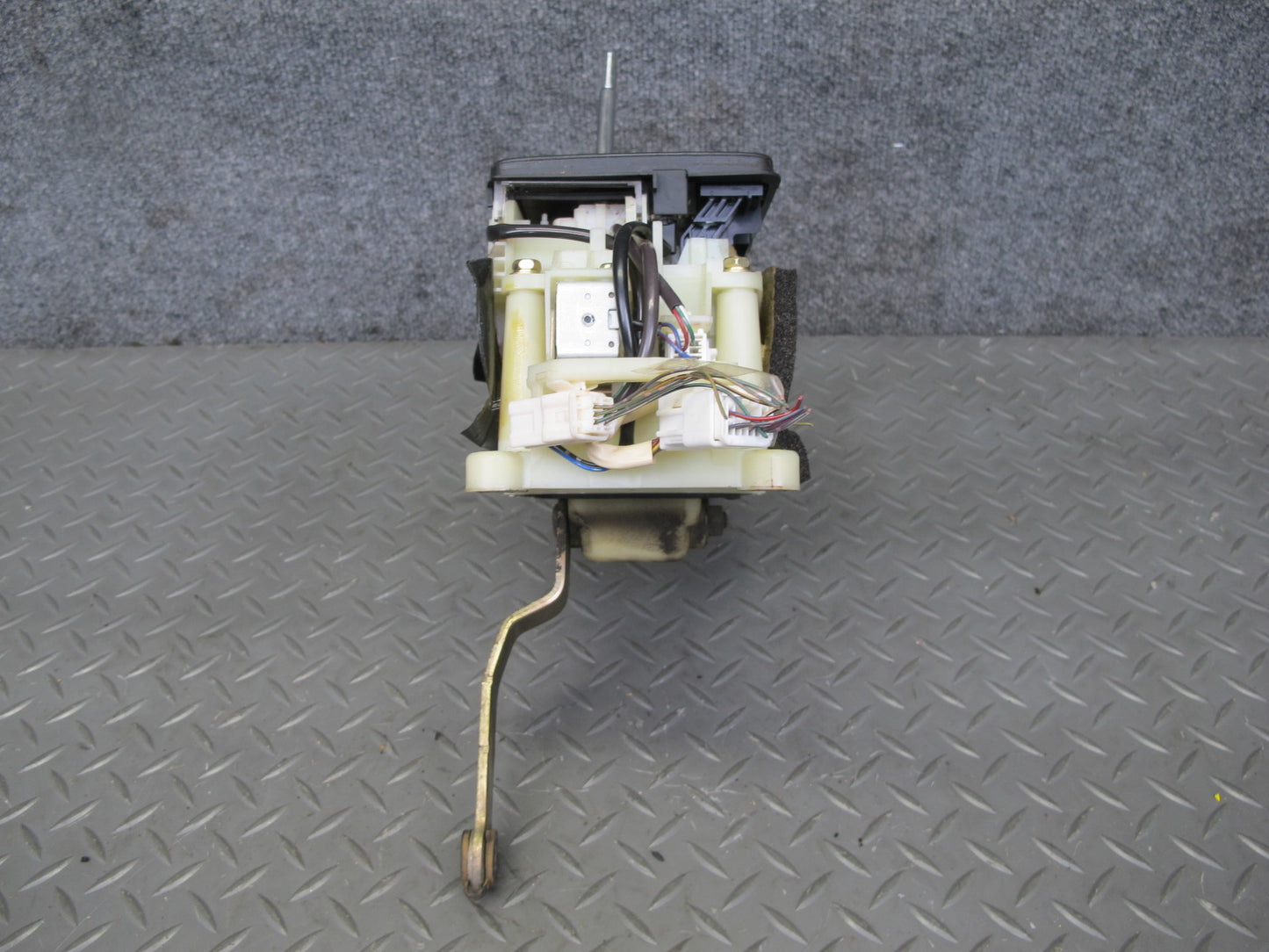 98-00 Lexus UCF20L LS400 A/T Automatic Transmission Shifter OEM
