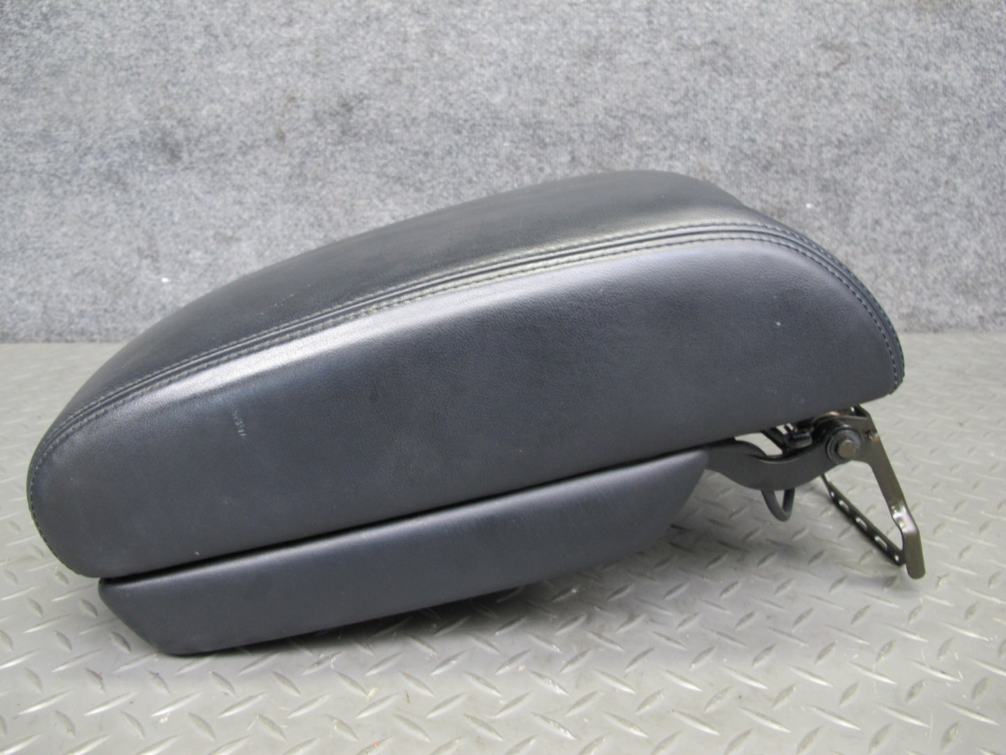 98-00 Lexus UCF20L LS400 Center Console Armrest Lid Storage w Phone OEM