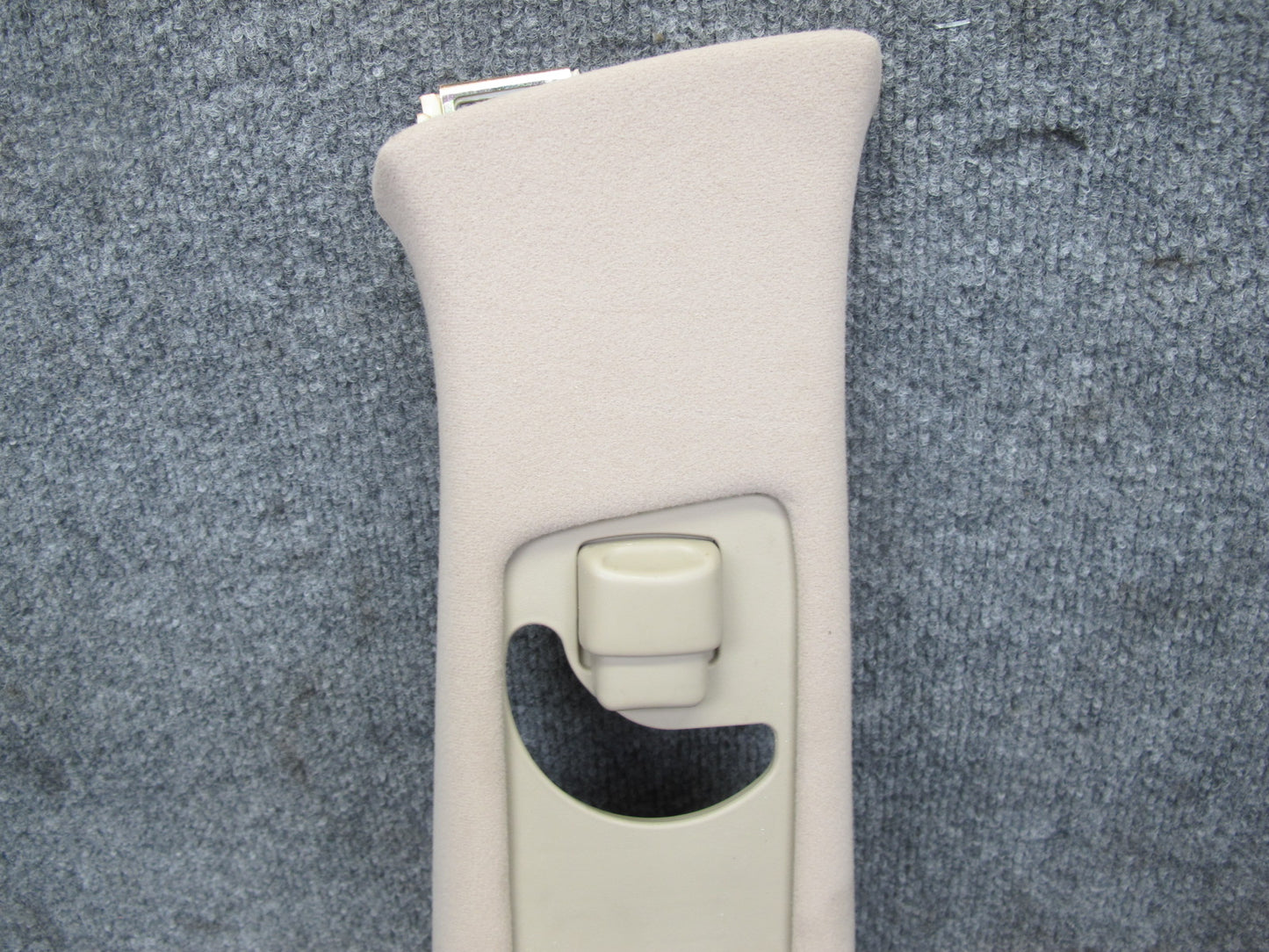 01-05 Lexus GS430 GS300 Set of 2 Center Upper B Pillar Trim Panel Ivory OEM