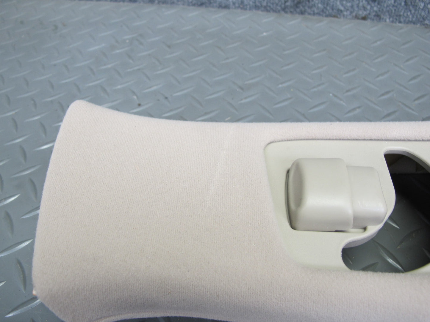 01-05 Lexus GS430 GS300 Set of 2 Center Upper B Pillar Trim Panel Ivory OEM
