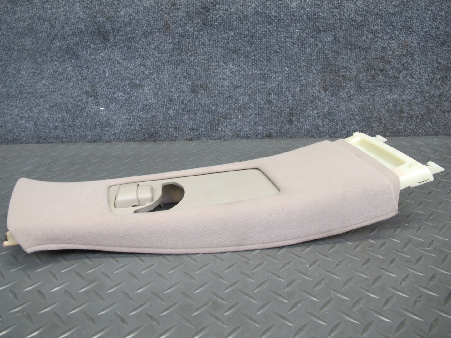 01-05 Lexus GS430 GS300 Set of 2 Center Upper B Pillar Trim Panel Ivory OEM