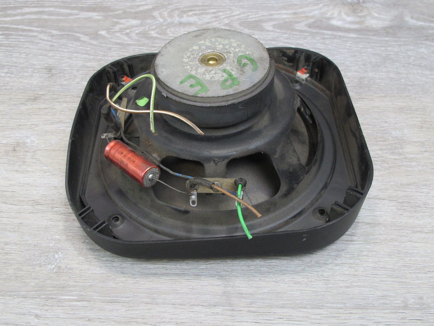1984-1989 Porsche 928 S Rear Audio Speaker W/ Cover