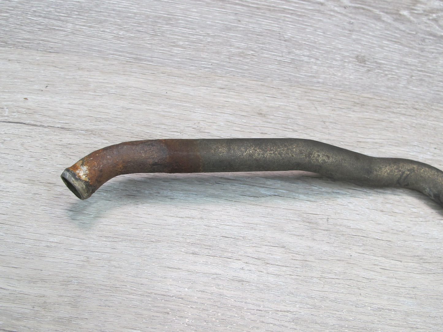 1983-1984 Porsche 928 S 4.7L Engine Coolant Hose Pipe Line Tube