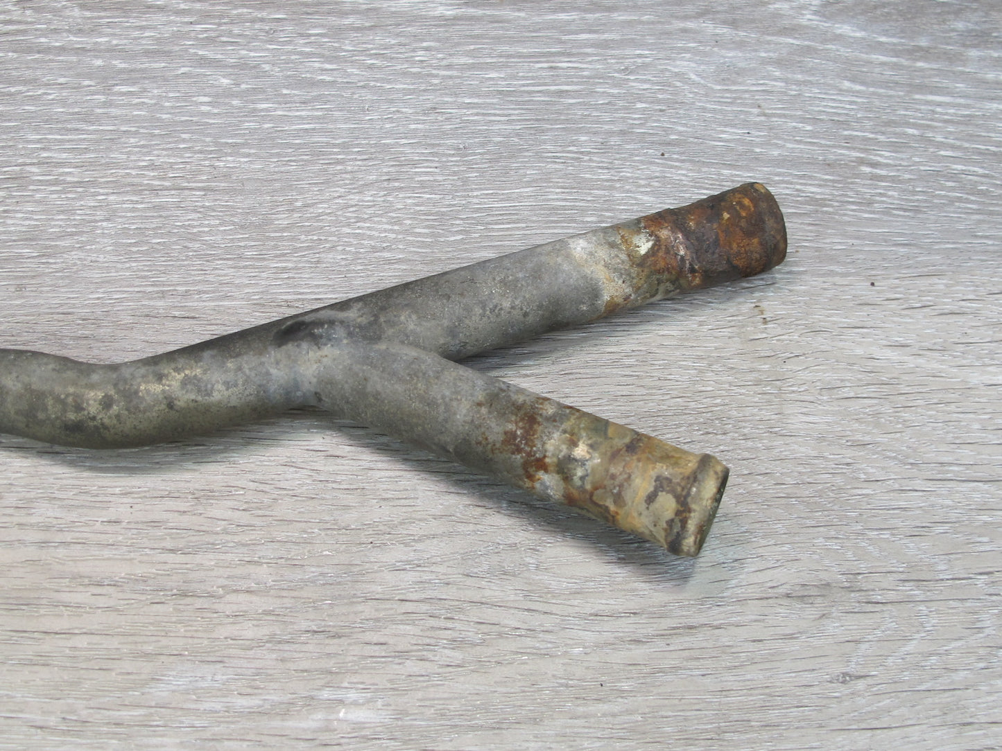 1983-1984 Porsche 928 S 4.7L Engine Coolant Hose Pipe Line Tube