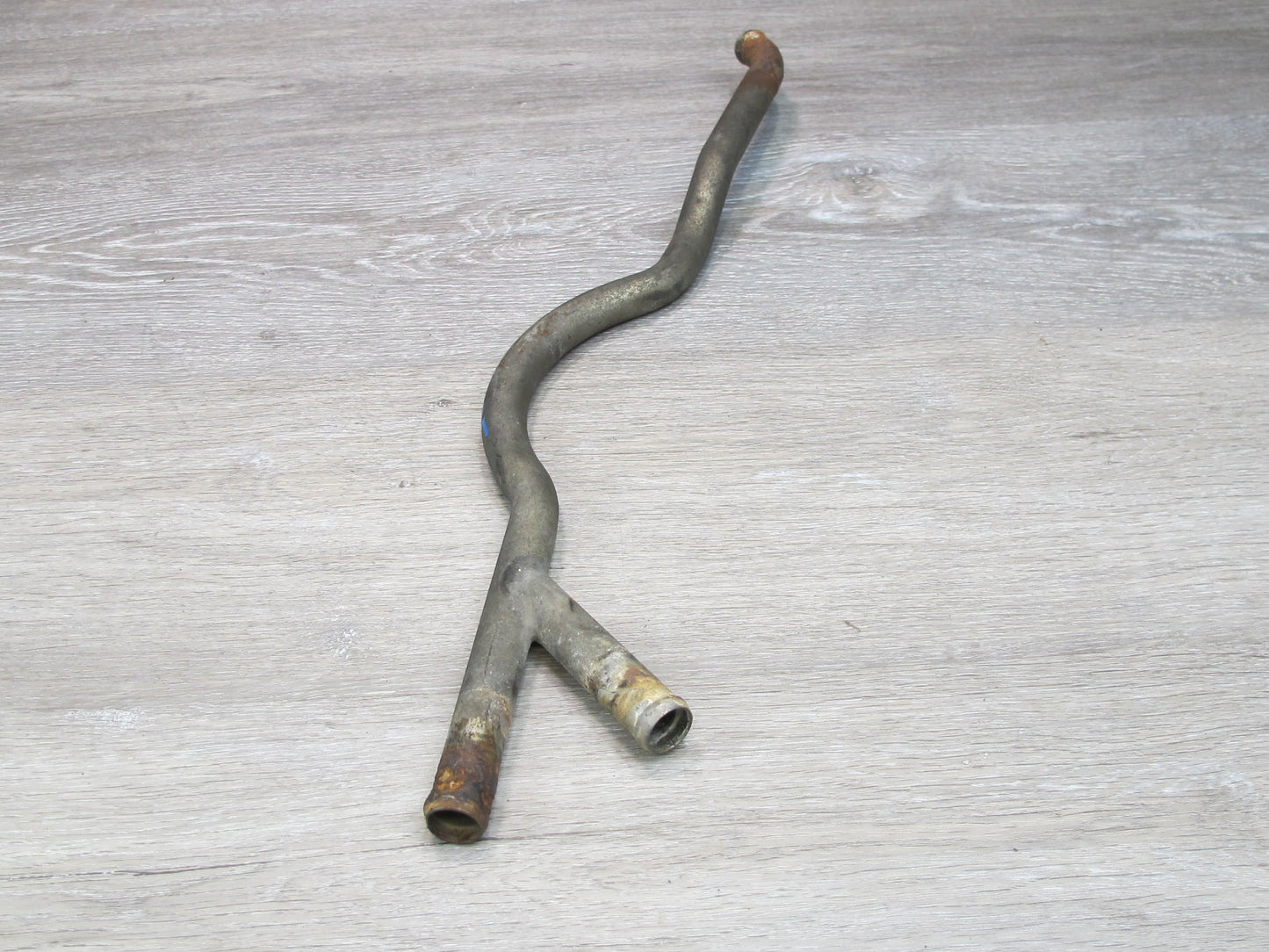 1983-1984 Porsche 928 S 4.7L Engine Coolant Hose Pipe Line Tube