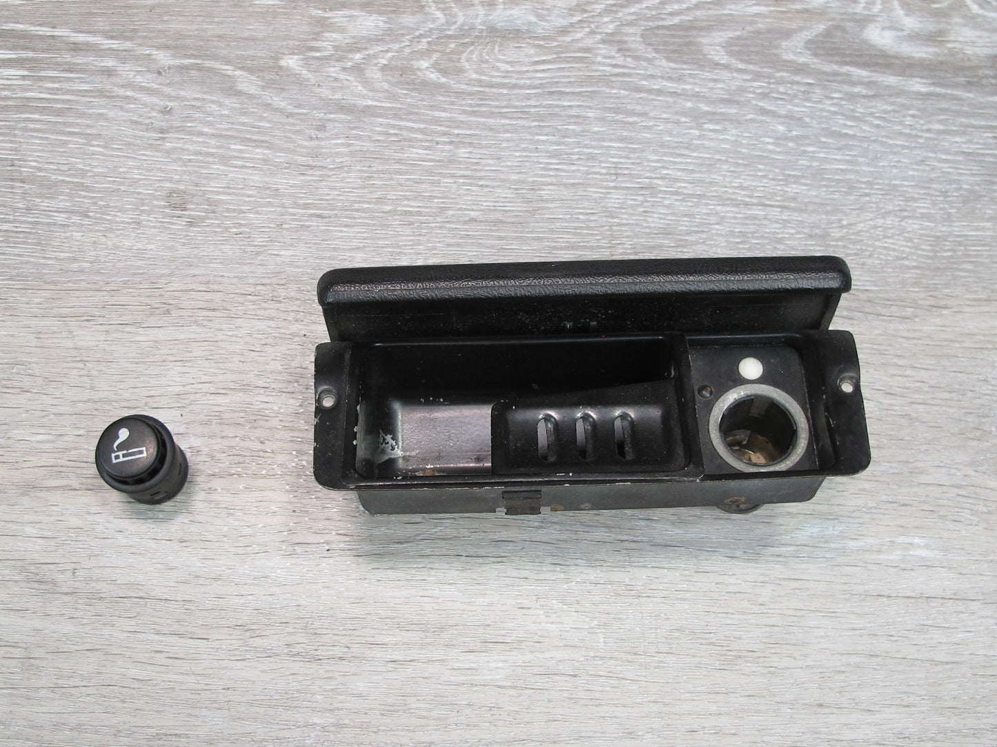 1984-1995 Porsche 928 S Center Console Cigarette Lighter Ashtray Black