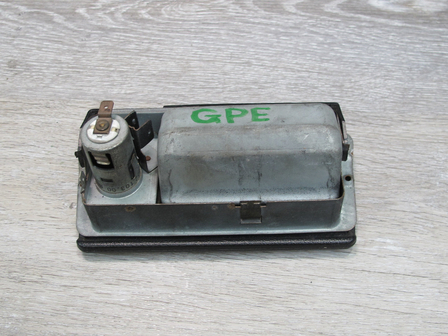 1984-1995 Porsche 928 S Center Console Cigarette Lighter Ashtray Black