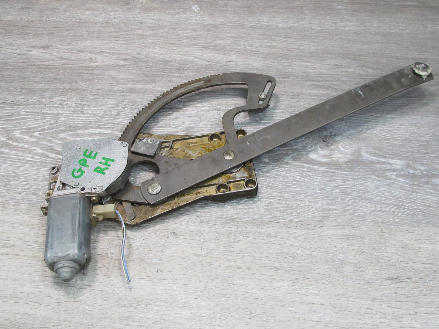 1984-1995 Porsche 928 S Front Right Pass Side Door Window Regulator W/ Motor