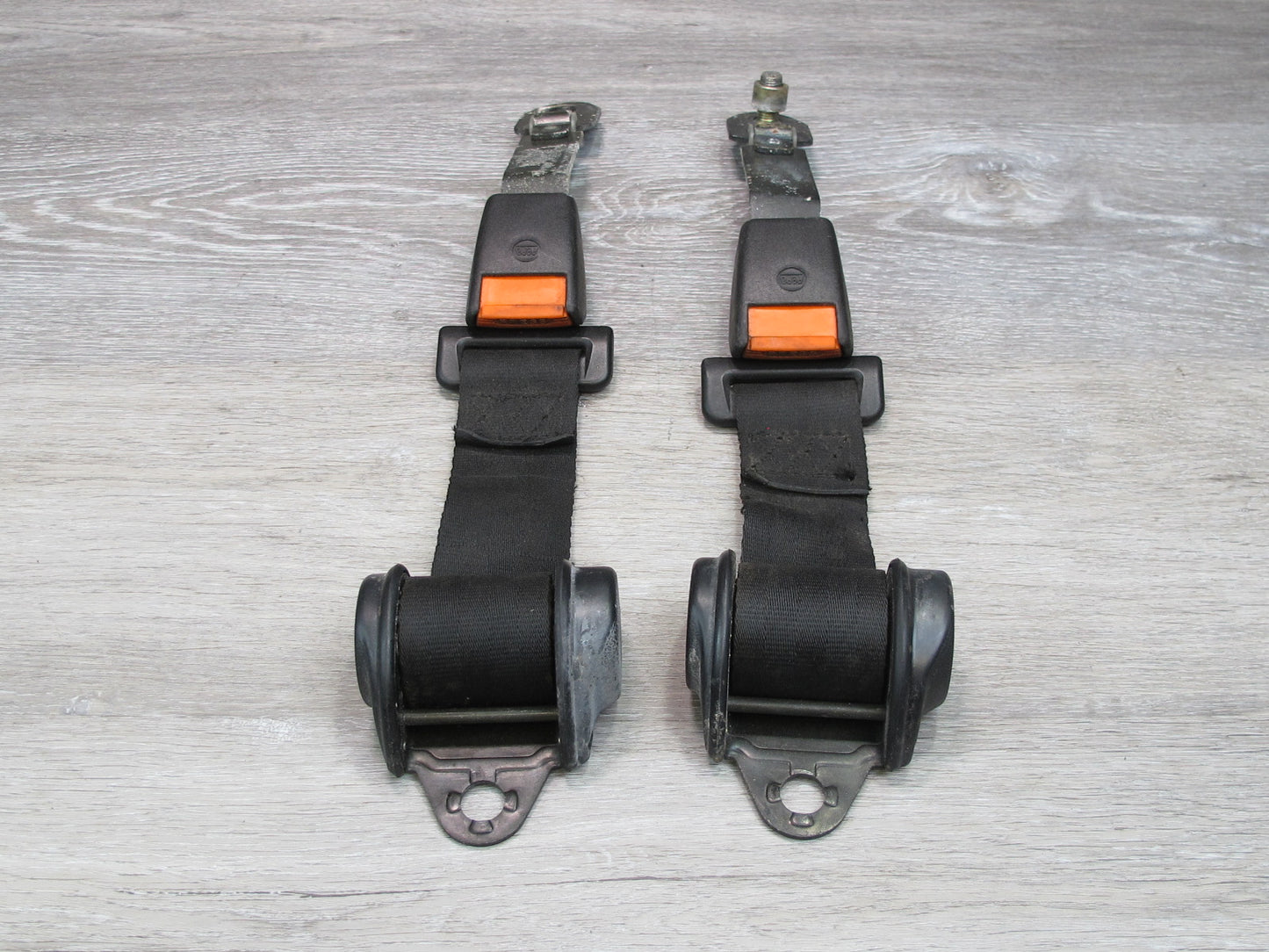 83-86 PORSCHE 928 S REAR LEFT & RIGHT SIDE SEATBELT RETRACTOR SET OEM