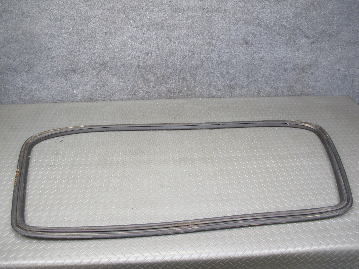 77-85 Mercedes W123 Sedan Rear Glass Window Weatherstrip Rubber Seal Trim Set
