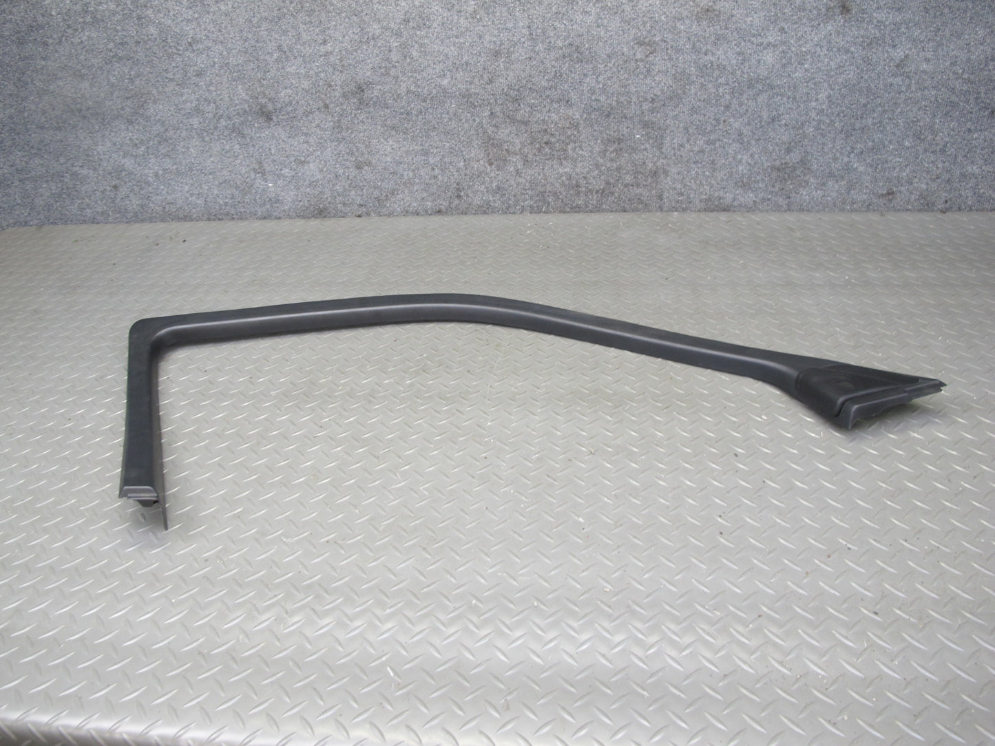 95-00 Lexus UCF20L LS400 Set of 2 Front Door Window Frame Trim Cover Panel OEM
