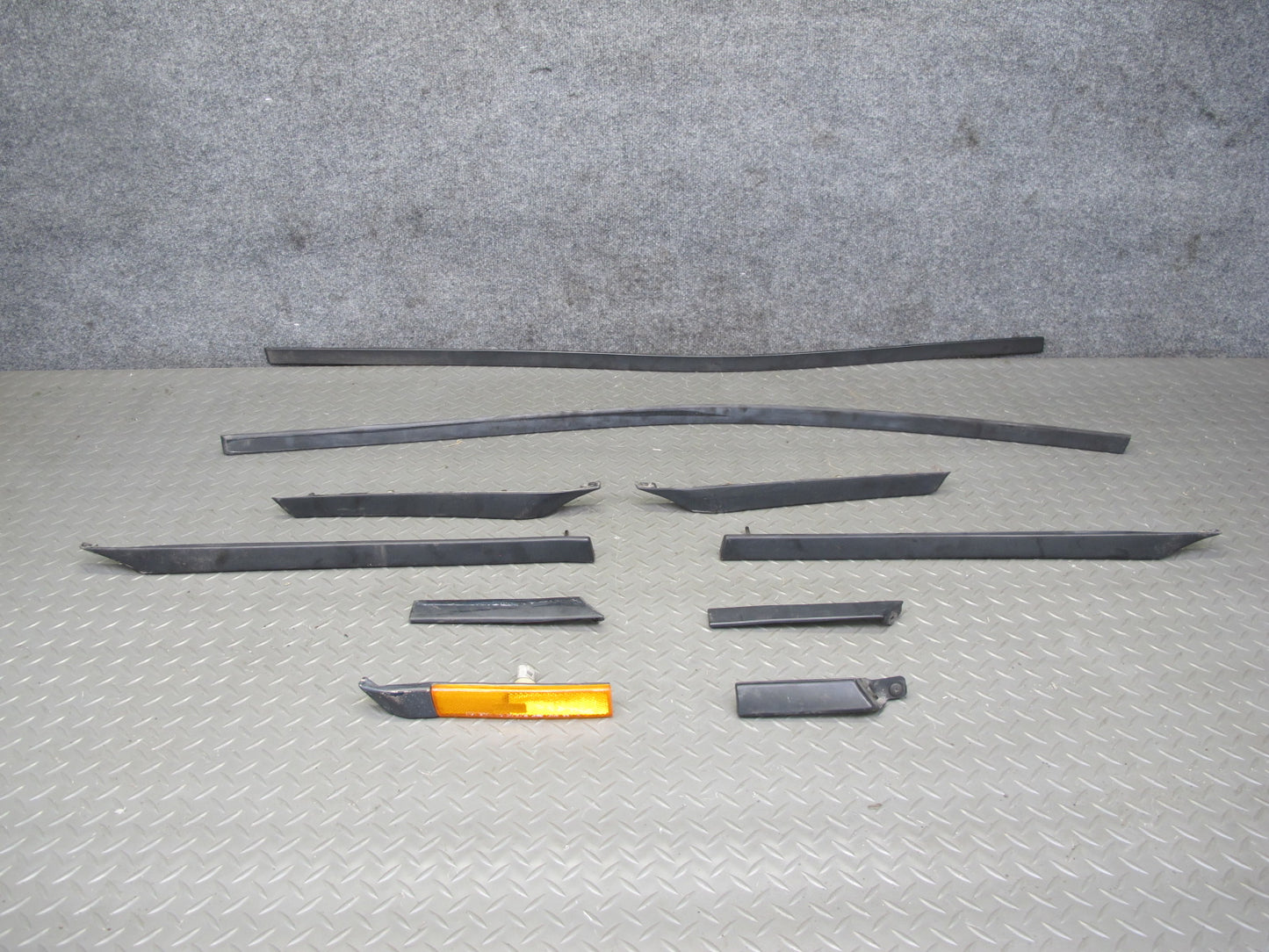 91-95 Toyota SW21L MR2 NON Turbo 10pcs Fender Door Quarter Molding Trim Set OEM