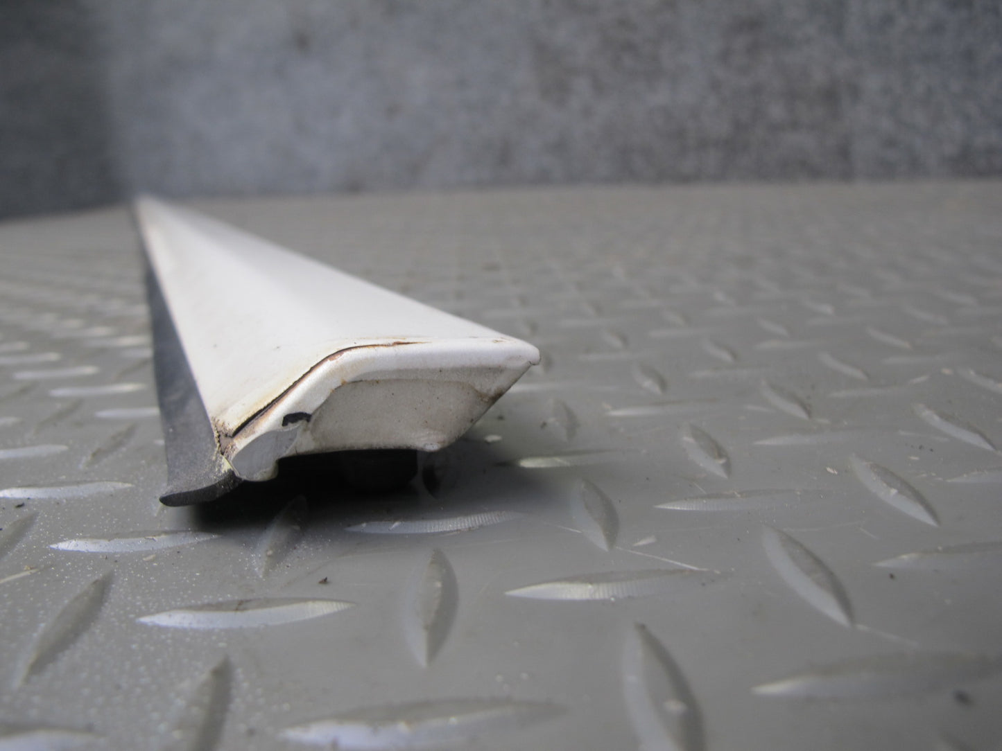 92-96 Lexus SC300 SC400 Set of 2 Left Right Door Exterior Lower Trim Molding OEM