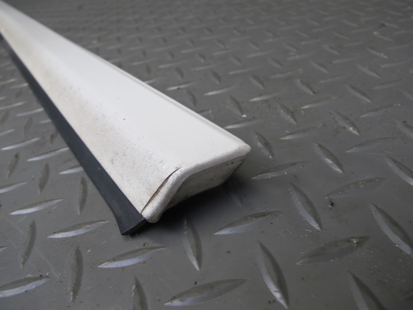 92-96 Lexus SC300 SC400 Set of 2 Left Right Door Exterior Lower Trim Molding OEM