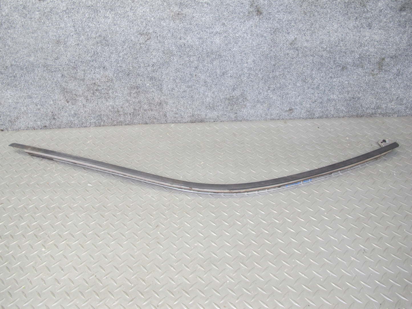 91-95 Toyota SW21L MR2 Set of 4 Left & Right Door Weatherstrip Molding OEM
