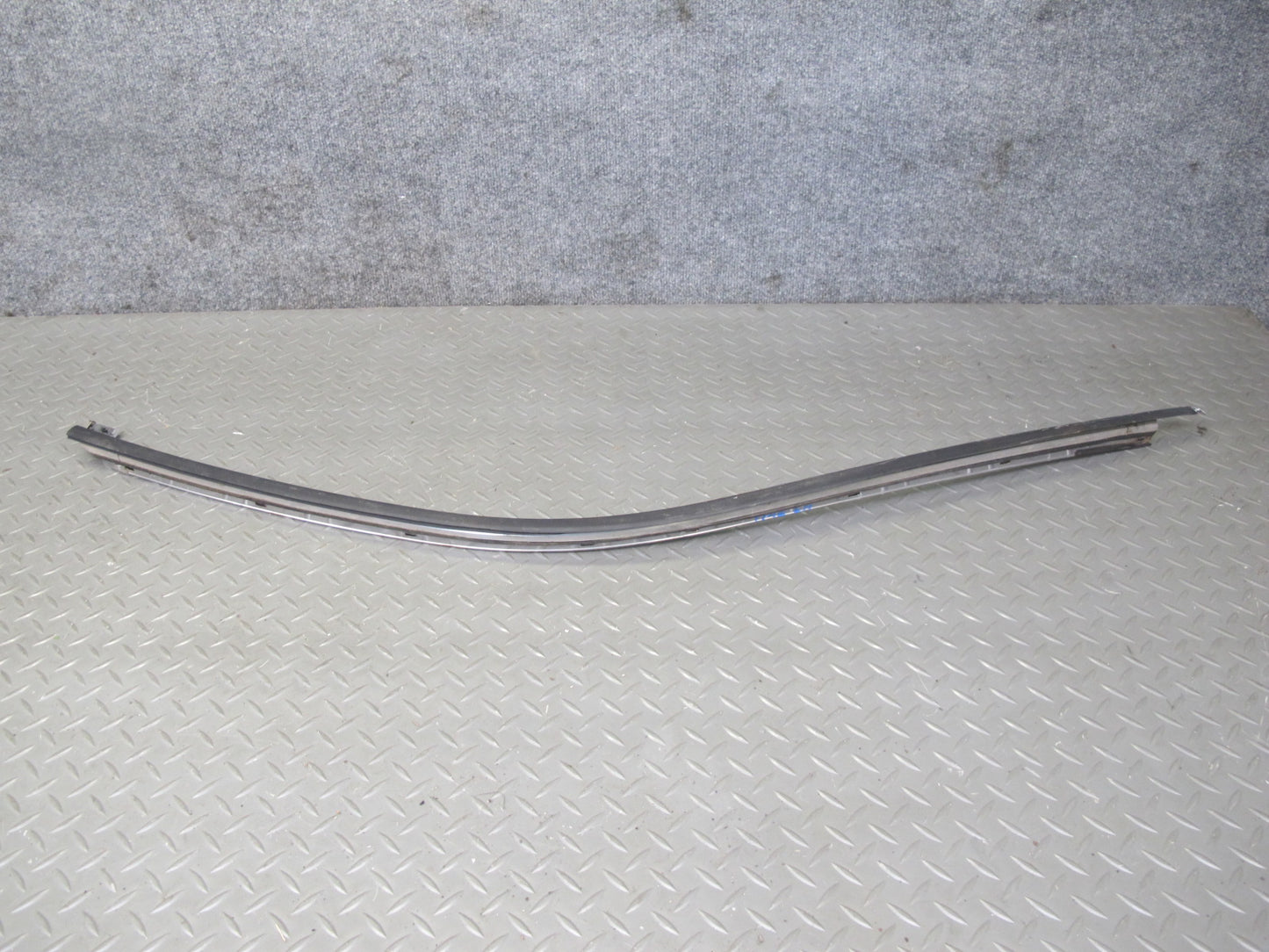 91-95 Toyota SW21L MR2 Set of 4 Left & Right Door Weatherstrip Molding OEM