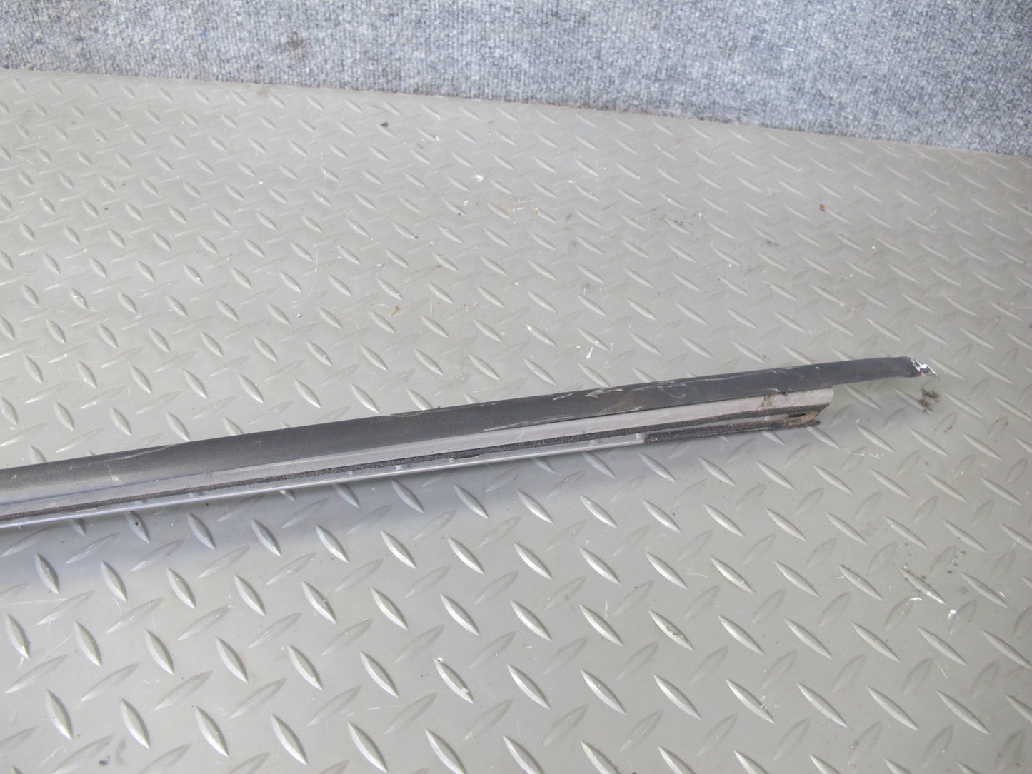 91-95 Toyota SW21L MR2 Set of 4 Left & Right Door Weatherstrip Molding OEM