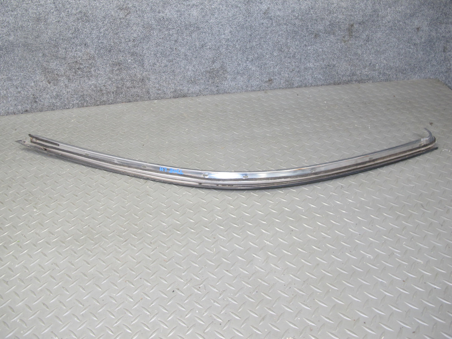 91-95 Toyota SW21L MR2 Set of 4 Left & Right Door Weatherstrip Molding OEM
