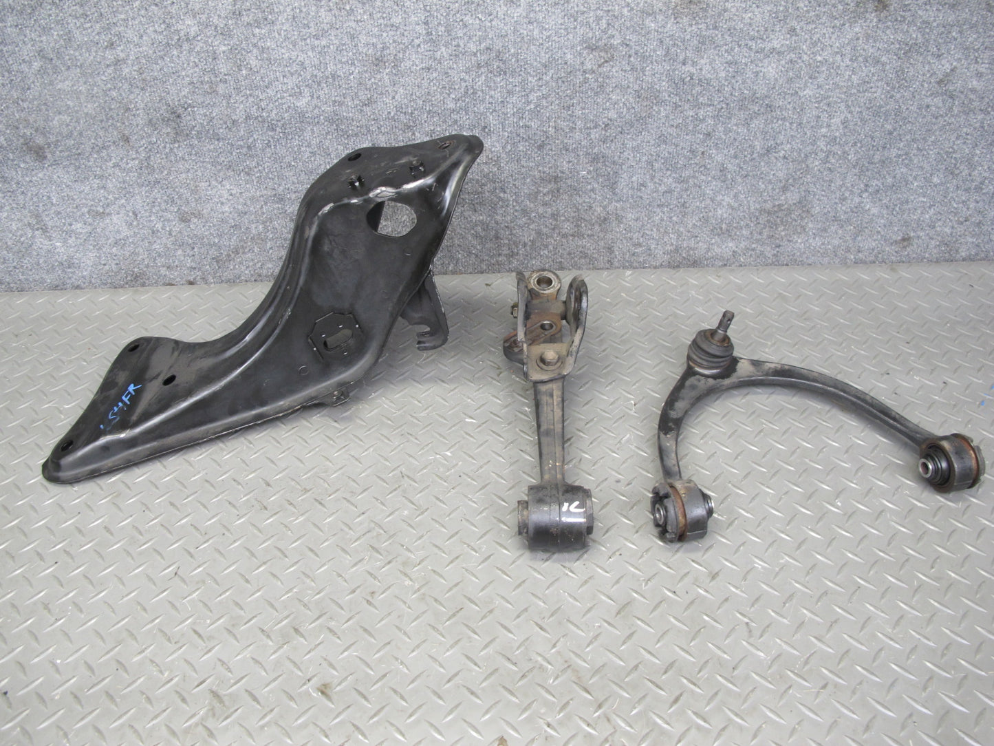 95-00 Lexus UCF20L LS400 Front Right Upper & Lower Control Arm Set OEM
