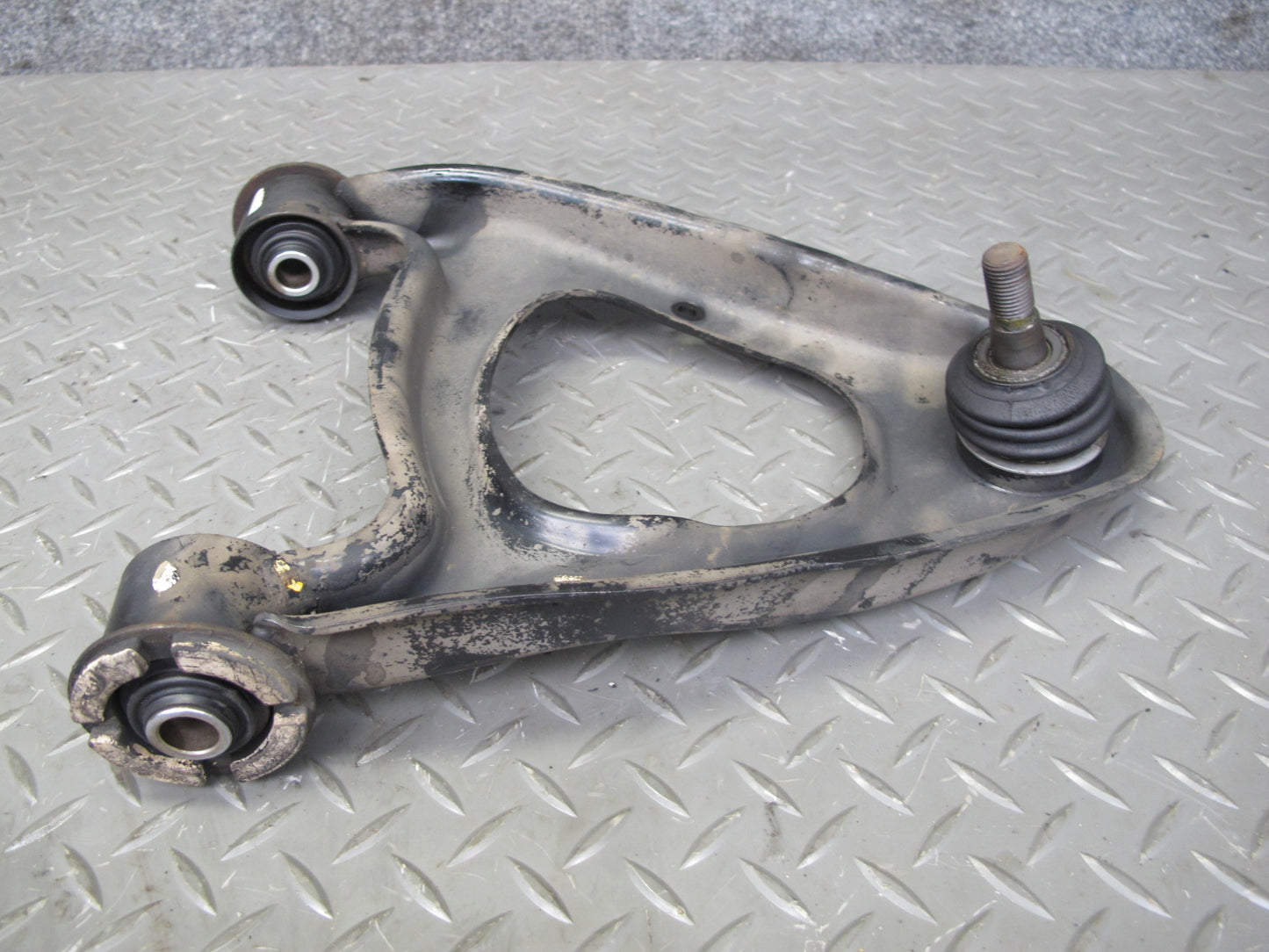 98-00 Lexus UCF20L LS400 Rear Right Upper & Lower Control Arm Set OEM