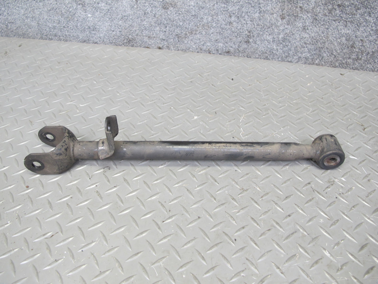 98-00 Lexus UCF20L LS400 Rear Right Upper & Lower Control Arm Set OEM