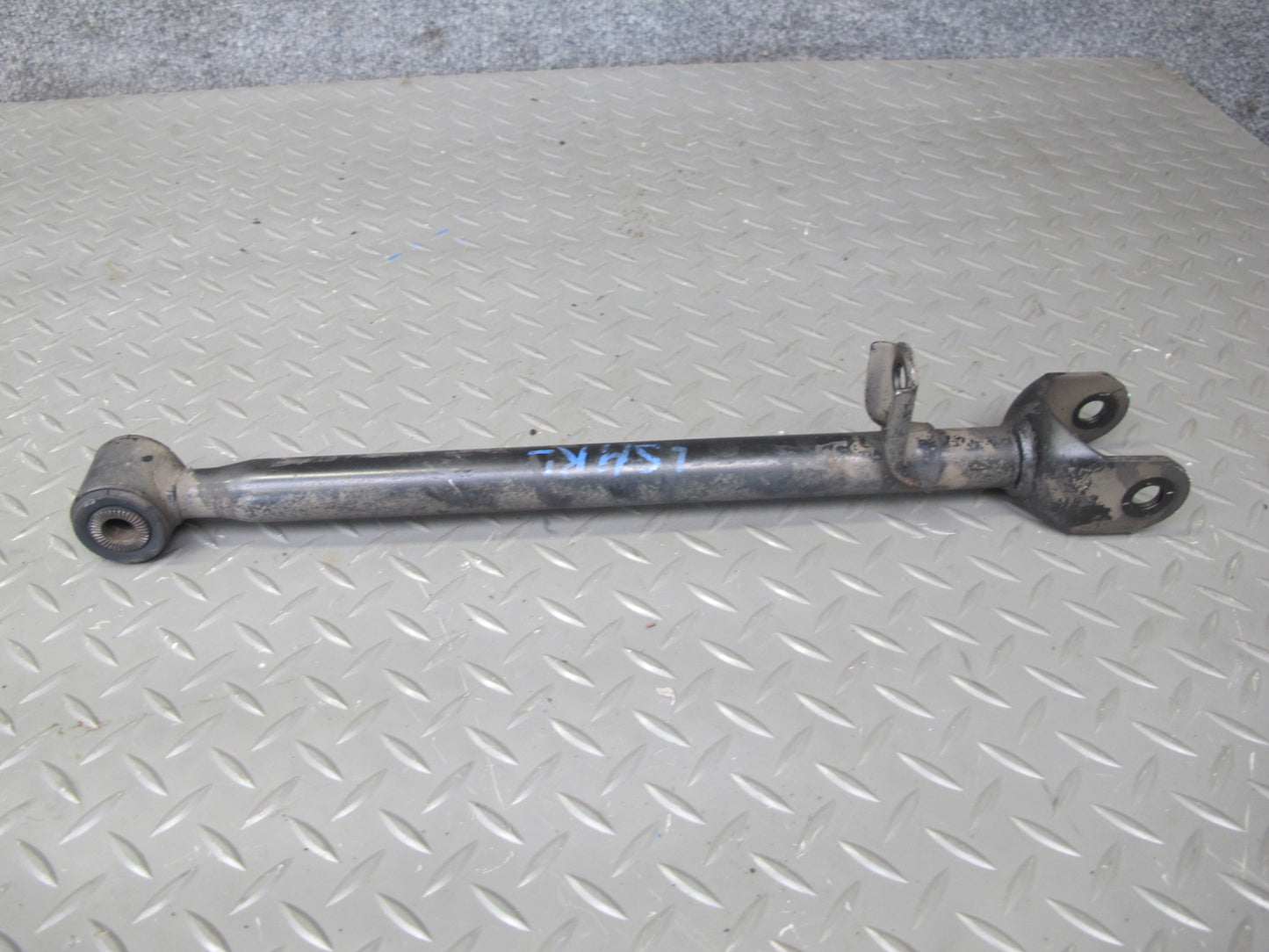 98-00 Lexus UCF20L LS400 Rear Left Upper & Lower Control Arm Set OEM