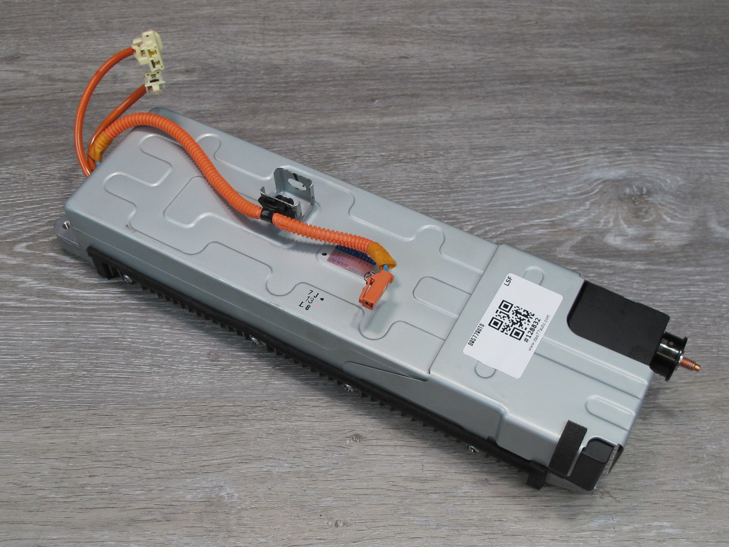 08-09 Lexus UVF46L LS600HL High Voltage Hybrid Battery Converter Module OEM