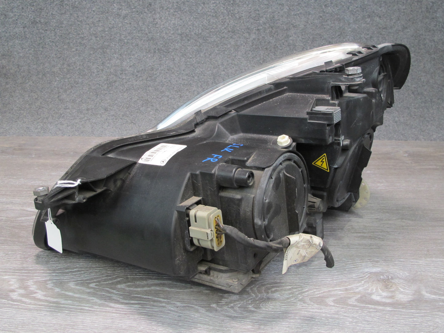 09-12 Mercedes R230 Sl-class Front Right BI Xenon Headlight Lamp OEM