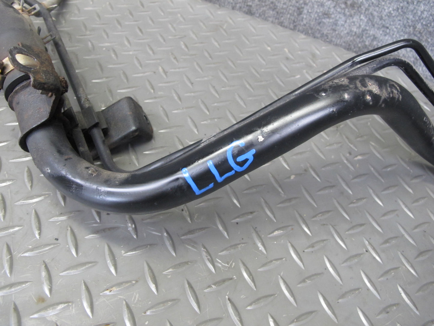 03-05 Lexus JZS160L GS300 Gas Fuel Tank Filler Neck Pipe w Cap OEM