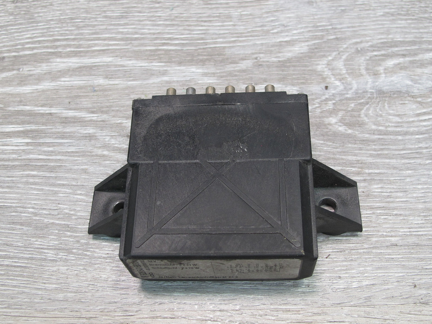 1984-1986 Porsche 928 S Lamp Bulb Relay Control Module 92864160304