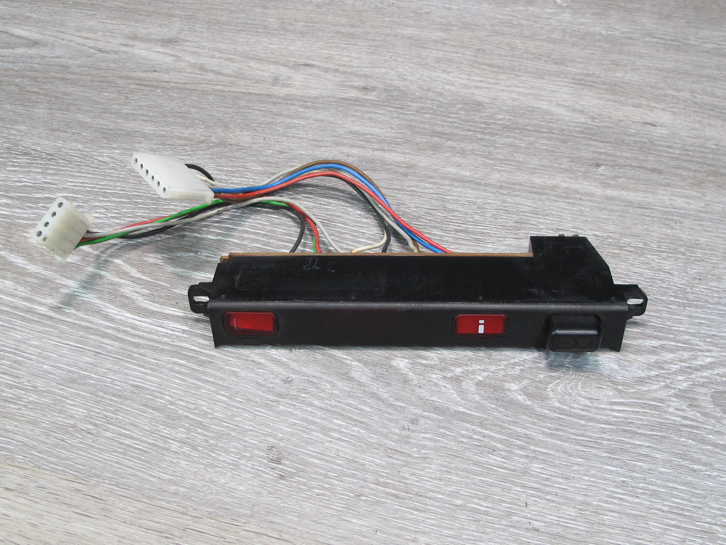 1984-1986 Porsche 928 S Dash Door Lock A/C Switch Control Module Unit
