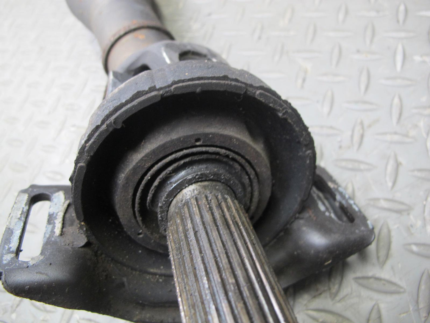 82-85 Mercedes W123 300D Sedan AT Rear Driveshaft Drive Shaft OEM